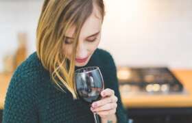 News What You Need to Know About Drinking Wine for College Students