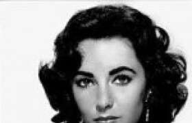 News Revisited: Elizabeth Taylor's Eight Wedding Dresses for College Students