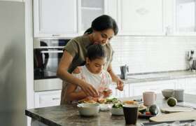 News Easy Meals and Snacks for Your Babysitter To Make Your Kids for College Students