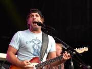Macomb Community College  Tickets Billy Currington with Larry Fleet for Macomb Community College  Students in Warren, MI