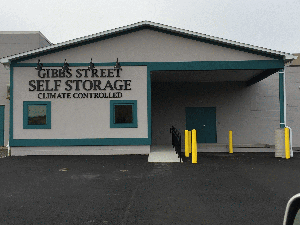U of R Storage Gibbs Street Self Storage for University of Rochester Students in Rochester, NY