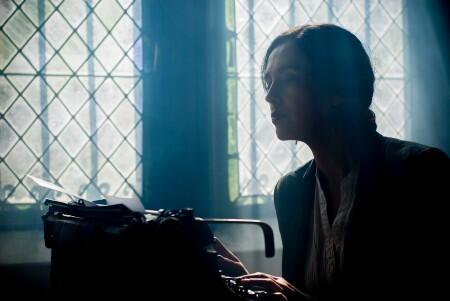 woman at the typewriter