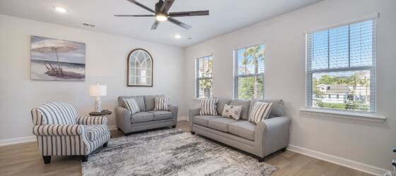 MUSC Housing Coastal Comfort: 3BR Townhome, Pool & 2 Baths for Medical University of South Carolina Students in Charleston, SC