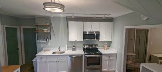 BSC Housing 206 Bay View Unit 3B Shared Apt Fully Furnished for Bridgewater State College Students in Bridgewater, MA