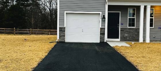 Delaware County Community College Housing Brand New luxury 3 Bedroom townhome in Glassboro for Delaware County Community College Students in Media, PA