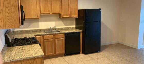 Vermont Housing Milton 3 Bedroom 2 bathroom with balcony! for Vermont Students in , VT
