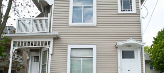 MCW Housing 3BR Lower Flat -$1595 - free private laundry for Medical College of Wisconsin Students in Milwaukee, WI