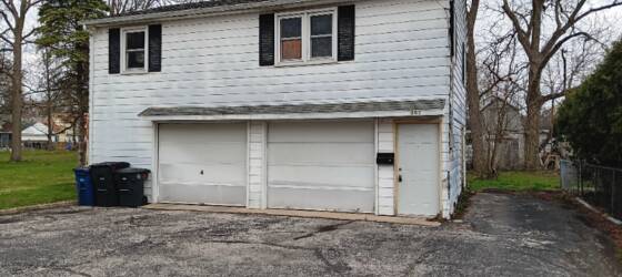 UT Housing Stand alone two bedroom home above detached garage for University of Toledo Students in Toledo, OH