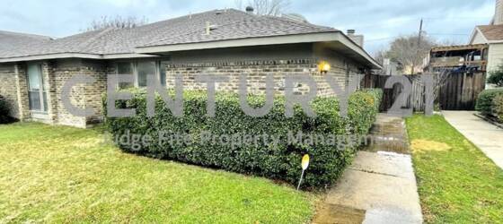 Brookhaven College  Housing Well Maintained 3/2/2 Duplex Ready For Rent! for Brookhaven College  Students in Dallas, TX