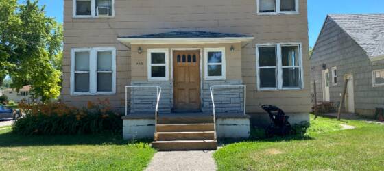 Valley City Housing 458 3rd St NE (VC) Apartment #2 for Valley City Students in Valley City, ND