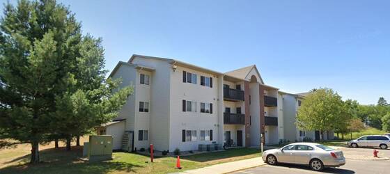 Allen College Housing Pineview Place Apartments for Allen College Students in Waterloo, IA