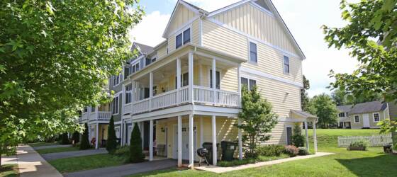 UVA Housing Spacious Wickham Pond Townhome for University of Virginia Students in Charlottesville, VA