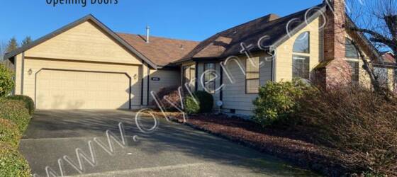 WCTC Housing Spacious 3 bdrm home in Royal Gardens - w/ Air Conditioning! for Washington Community and Technical Colleges Students in Olympia, WA