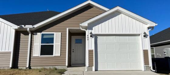 Crowder College  Housing NEW 3 Bedroom Duplex In Duenweg, MO! for Crowder College  Students in Neosho, MO