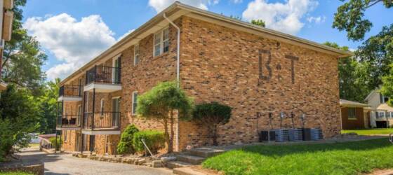 Ivy Tech Community College- Lafayette Housing Charming 2 BDRM/1 Bath Apartment now available! for Ivy Tech Community College- Lafayette Students in Lafayette, IN