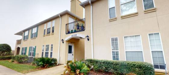 UNF Housing A stunning condominium is currently available in Jacksonville Beach, offering a generous 1,200 sq. ft of living space. for University of North Florida Students in Jacksonville, FL