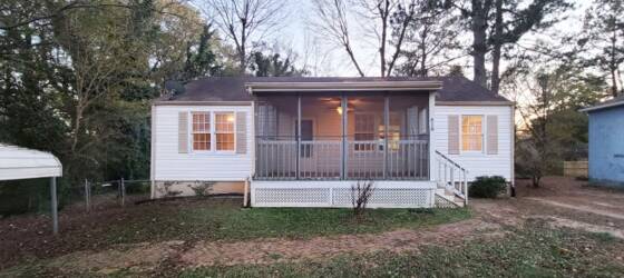 Housing 4 bed / 2 bath Home Near Kennesaw Marietta Campus for College Students