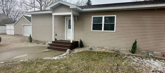 Cadillac Institute of Cosmetology Housing Cozy Cadillac Home For Rent Long-Term! Near the Lincoln Elementary School, A Must-See! for Cadillac Institute of Cosmetology Students in Cadillac, MI