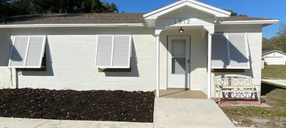 Full Sail Housing Affordable 1/2-duplex residence located in the desirable East Orlando area! for Full Sail University Students in Winter Park, FL