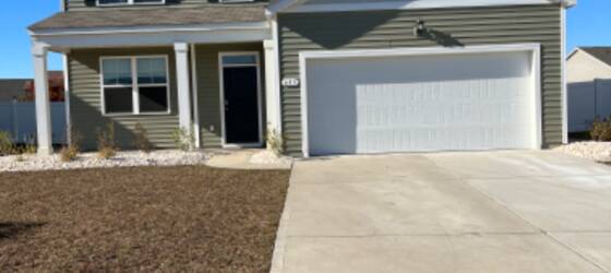 HGTC Housing Brand New home 5bed/3.5Bath/huge loft/top schools for Horry-Georgetown Technical College Students in Conway, SC