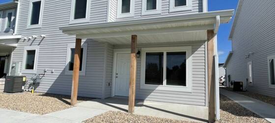 Bismarck State College  Housing Exquisite 3-Bedroom Home with Modern Elegance and Scenic Views! for Bismarck State College  Students in Bismarck, ND