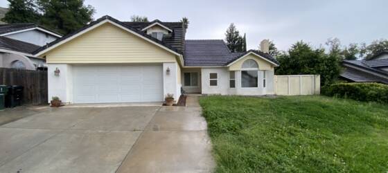 Four-D College Housing 3 bedrooms and 2.5 baths for Four-D College Students in Colton, CA