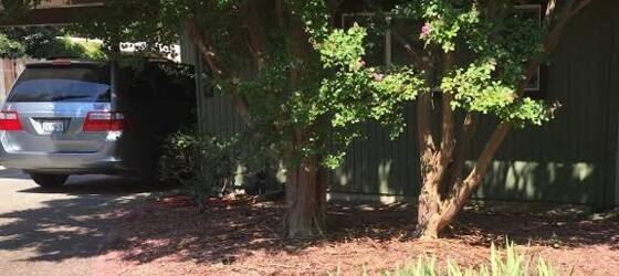 Folsom Lake College Housing Charming Home with Gorgeous Yard/Patio! for Folsom Lake College Students in Folsom, CA