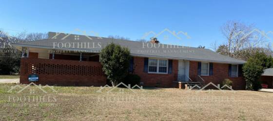 Clemson Housing Charming 3BR/2BA Brick House with New Upgrades, Spacious Den, and Pet-Friendly Amenities at 104 Brewton Ct, Anderson, SC 29621! Ideal Living in a Convenient Neighborhood! for Clemson University Students in Clemson, SC