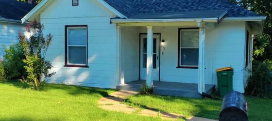 Principia College Housing newly renovated 2 bedroom  1 bath home.....RENT READY NOW !!! for Principia College Students in Elsah, IL