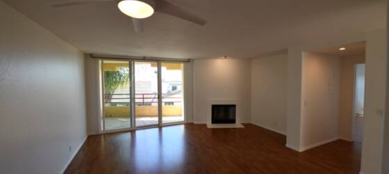 PLNU Housing 2 bed/2 bath Condo in Mission Hills for Point Loma Nazarene University Students in San Diego, CA