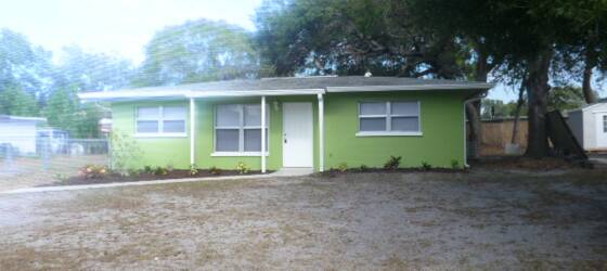 Argosy University-Sarasota Housing 3 Bedroom 1 Bath Home For Rent for Argosy University-Sarasota Students in Sarasota, FL