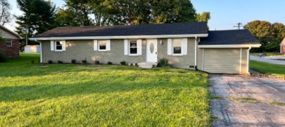 Southcentral Kentucky Community and Technical College Housing 4 BEDROOM HOME FOR RENT for Southcentral Kentucky Community and Technical College Students in Bowling Green, KY