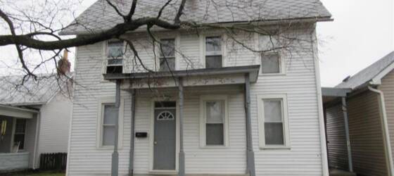 OU-C Housing 147 Scioto Ave . 3 bed 1 bath for Ohio University-Chillicothe Students in Chillicothe, OH