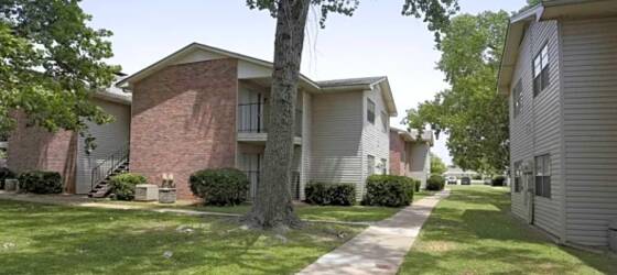 OCCC Housing Aspen Walk, tranquil and peaceful living! for Oklahoma City Community College Students in Oklahoma City, OK