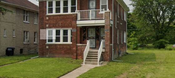 Lawrence Tech Housing 2911 Lakewood for Lawrence Technological University Students in Southfield, MI
