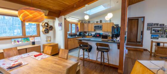 Dartmouth Housing Amazing Location. Great Price!! for Dartmouth College Students in Hanover, NH