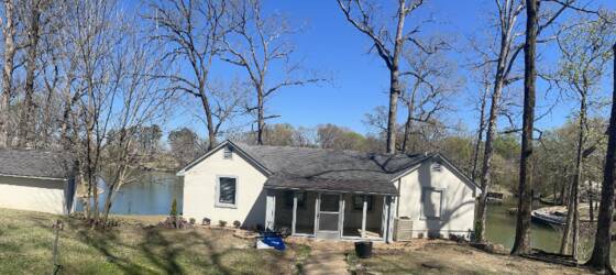 Florence Housing Waterfront  Muscle Shoals 2 Bedroom Home for Florence Students in Florence, AL