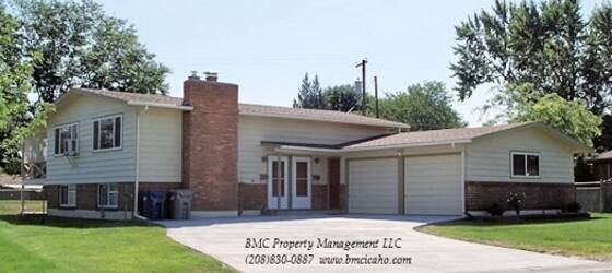 Boise Bible College Housing Two Bedroom Duplex Available Now, Small Dog Possible for Boise Bible College Students in Boise, ID